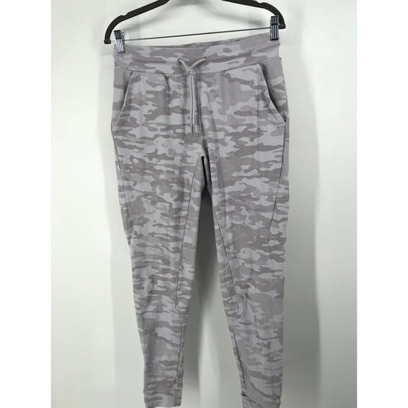 Alphalete Pants - Alphalete grey camo jogger sweatpants L